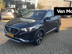 Zwart Gebruikt 2020 MG ZS Luxury Sedan | € 15.495 (Eerlijke prijs)