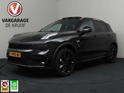 Zwart, metallic lak Gebruikt 2023 Lynk & Co 01 SUV | € 29.450 (Eerlijke prijs)