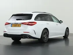 Wit Gebruikt 2022 Mercedes C200 AMG line Stationwagen | € 44.850 (Eerlijke prijs)