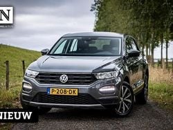 Grijs Gebruikt 2020 VW T-Roc Business SUV | € 17.490 (Super prijs)