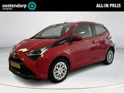 Rood Gebruikt 2020 Toyota Aygo X-play Hatchback | € 13.945 (Eerlijke prijs)