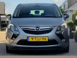 Grijs Gebruikt 2014 Opel Zafira Tourer Cosmo MPV | € 12.000