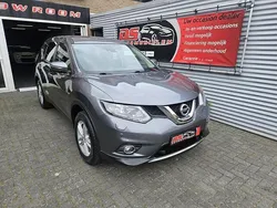 Grijs Gebruikt 2017 Nissan X-Trail N-Connecta SUV | € 14.445 (Super prijs)