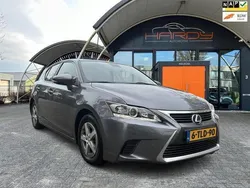 Grijs Gebruikt 2014 Lexus CT200h Hatchback | € 13.880 (Eerlijke prijs)