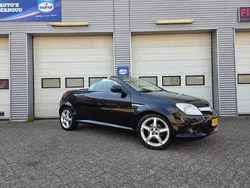 Zwart, metallic lak Gebruikt 2008 Opel Tigra Cabriolet | € 5.950 (Duur)