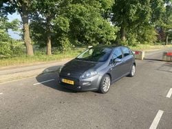 Grijs Gebruikt 2013 Fiat Punto Sport Hatchback | € 4.300 (Eerlijke prijs)