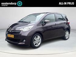 Paars Gebruikt 2011 Toyota Verso-S MPV | € 8.950 (Eerlijke prijs)