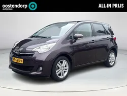Paars Gebruikt 2011 Toyota Verso-S MPV | € 8.950 (Eerlijke prijs)