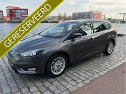 Grijs (metallic) Gebruikt 2016 Ford Focus Titanium Stationwagen | € 7.950 (Goede deal)