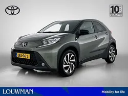 Groen Gebruikt 2023 Toyota Aygo Pulse Hatchback | € 21.245 (Eerlijke prijs)