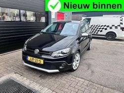 Zwart (metallic) Gebruikt 2016 VW Polo Cross Hatchback | € 9.950 (Goede deal)