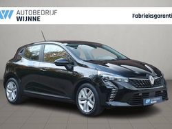 Zwart Gebruikt 2025 Renault Clio V Evolution Hatchback | € 18.940 (Eerlijke prijs)