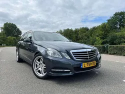 Grijs Gebruikt 2012 Mercedes E200 AMG Stationwagen | € 13.500 (Eerlijke prijs)