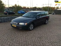 Grijs Gebruikt 2005 Volvo V70 Momentum Stationwagen | € 2.450 (Eerlijke prijs)