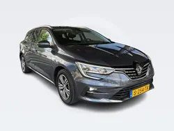 Grijs Gebruikt 2022 Renault Mégane GrandTour Intens Stationwagen | € 22.445 (Iets duurder)