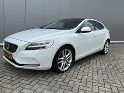 Wit Gebruikt 2016 Volvo V40 Inscription Stationwagen | € 10.900 (Goede deal)