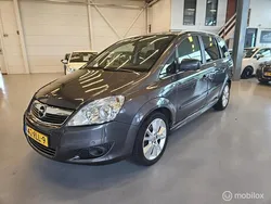 Grijs Gebruikt 2011 Opel Zafira Cosmo MPV | € 4.745 (Eerlijke prijs)
