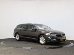 Grijs Gebruikt 2022 VW Passat Business Stationwagen | € 28.795 (Eerlijke prijs)