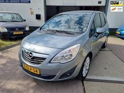 Grijs Gebruikt 2011 Opel Meriva Color Edition MPV | € 4.950 (Eerlijke prijs)