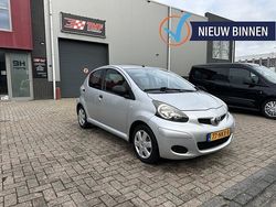 Grijs (metallic) Gebruikt 2010 Toyota Aygo Hatchback | € 2.495 (Goede deal)