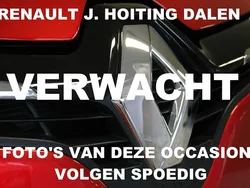 Blue iron (blauw metallic) Gebruikt 2024 Renault Clio V Evolution Hatchback | € 18.950 (Eerlijke prijs)