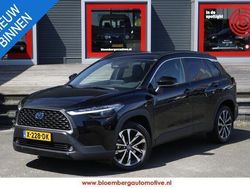 Zwart Gebruikt 2023 Toyota Corolla Cross Style SUV | € 36.900 (Eerlijke prijs)