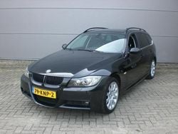 Zwart Gebruikt 2005 BMW 330 Stationwagen | € 11.950