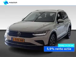 Wit Gebruikt 2021 VW Tiguan Business SUV | € 26.425 (Super prijs)