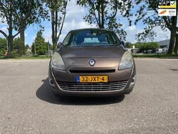 Bruin Gebruikt 2009 Renault Grand Scénic III Privilege MPV | € 3.200 (Goede deal)