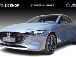 Blauw, metallic lak Gebruikt 2024 Mazda 3 Homura-Line Hatchback | € 34.235 (Eerlijke prijs)