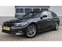 Zwart Gebruikt 2021 BMW 330 Stationwagen | € 26.900 (Goede deal)