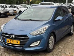 Blauw Gebruikt 2016 Hyundai i30 Hatchback | € 9.950 (Eerlijke prijs)