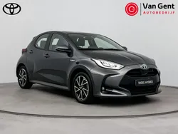 Grijs Gebruikt 2021 Toyota Yaris Hybrid Hatchback | € 21.499 (Eerlijke prijs)