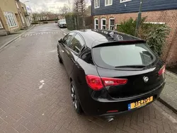 Zwart Gebruikt 2010 Alfa Romeo Giulietta Distinctive Hatchback | € 4.400 (Super prijs)