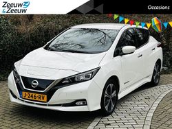 Pearl white m Gebruikt 2020 Nissan Leaf Tekna Hatchback | € 14.935 (Goede deal)