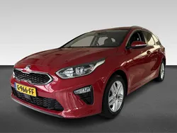 Rood Gebruikt 2019 Kia Ceed Hatchback | € 14.495 (Super prijs)