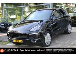 Zwart Gebruikt 2015 Porsche Cayenne SUV | € 28.795 (Eerlijke prijs)