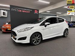 Wit Gebruikt 2017 Ford Fiesta ST-Line Hatchback | € 10.350 (Eerlijke prijs)