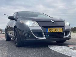 Zwart Gebruikt 2009 Renault Mégane Coupé Dynamique Coupé | € 3.000 (Eerlijke prijs)