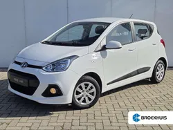 Wit Gebruikt 2015 Hyundai i10 Comfort Hatchback | € 8.900 (Eerlijke prijs)