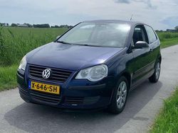 Blauw Gebruikt 2006 VW Polo Trendline Hatchback | € 1.800 (Eerlijke prijs)