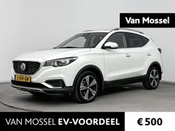 Wit Gebruikt 2020 MG ZS Luxury Sedan | € 15.495 (Eerlijke prijs)