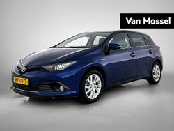 Blauw Gebruikt 2018 Toyota Auris Hybrid Hatchback | € 17.900 (Eerlijke prijs)