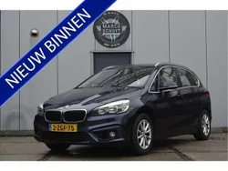 Blauw, metallic lak Gebruikt 2015 BMW 218 Active Tourer Executive MPV | € 12.950 (Eerlijke prijs)