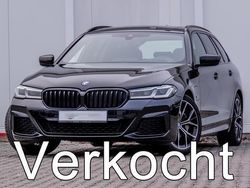 Zwart Gebruikt 2024 BMW 530e M Sport Stationwagen | € 52.400 (Eerlijke prijs)