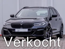 Zwart Gebruikt 2024 BMW 530e M Sport Stationwagen | € 52.400 (Eerlijke prijs)