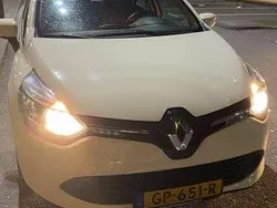 Bruin Gebruikt 2015 Renault Clio IV Expression Hatchback | € 6.800 (Goede deal)