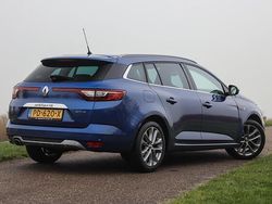 Blauw Gebruikt 2017 Renault Mégane GT Line LE Stationwagen | € 12.930