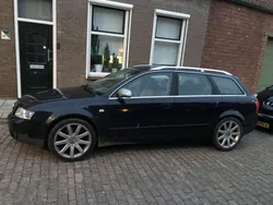 Zwart Gebruikt 2003 Audi A4 Exclusive Stationwagen | € 3.400 (Eerlijke prijs)