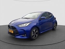 Blauw Gebruikt 2025 Toyota Yaris Hybrid Edition Hatchback | € 31.400 (Duur)